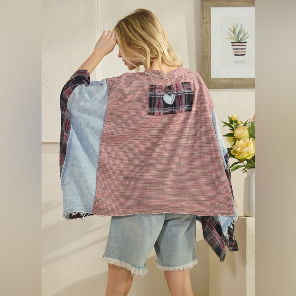 OLI & HALI Women’s LOVE PATCHWORK DETAIL MIXED FABRIC Poncho Top in pink/blue - Picture 2 of 7